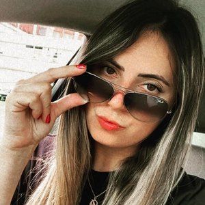 Meet your Posher, Deborah